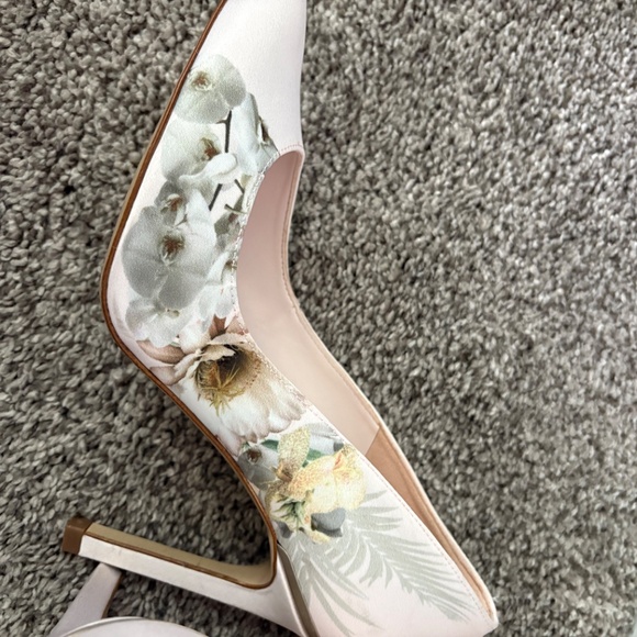 Ted Baker heels - Picture 6 of 9